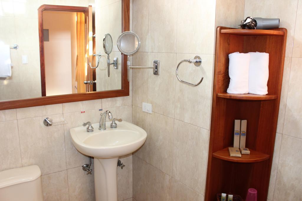 Hotel Del Sol Galapagos Puerto Ayora  Zimmer foto