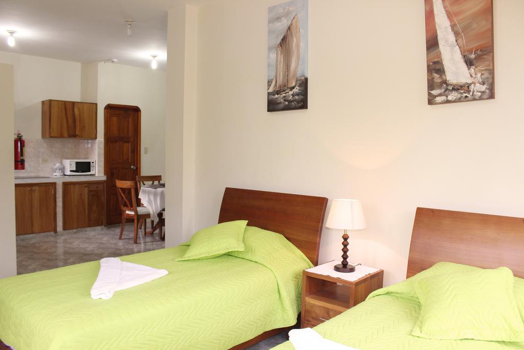 Hotel Del Sol Galapagos Puerto Ayora  Zimmer foto