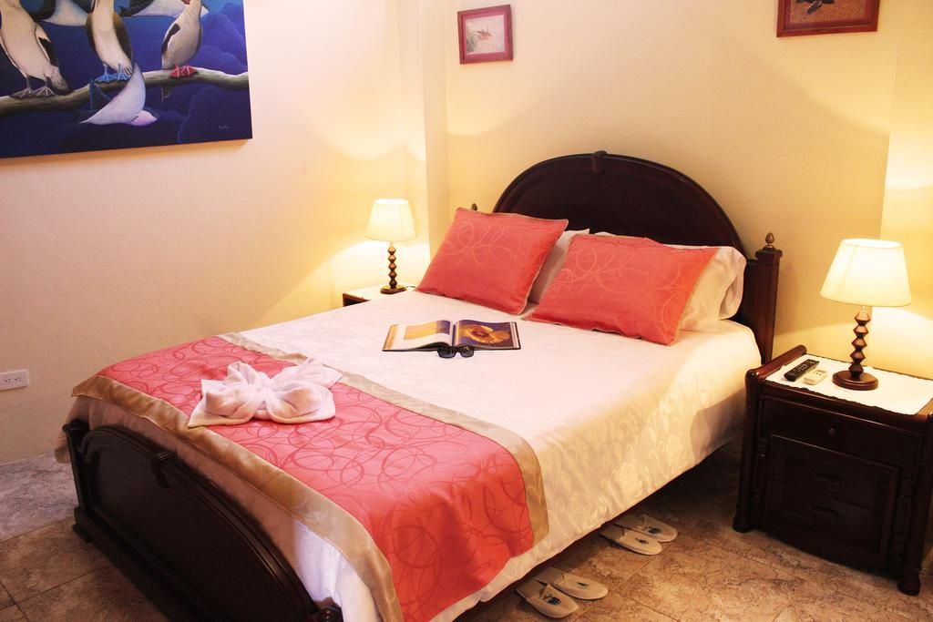 Hotel Del Sol Galapagos Puerto Ayora  Zimmer foto